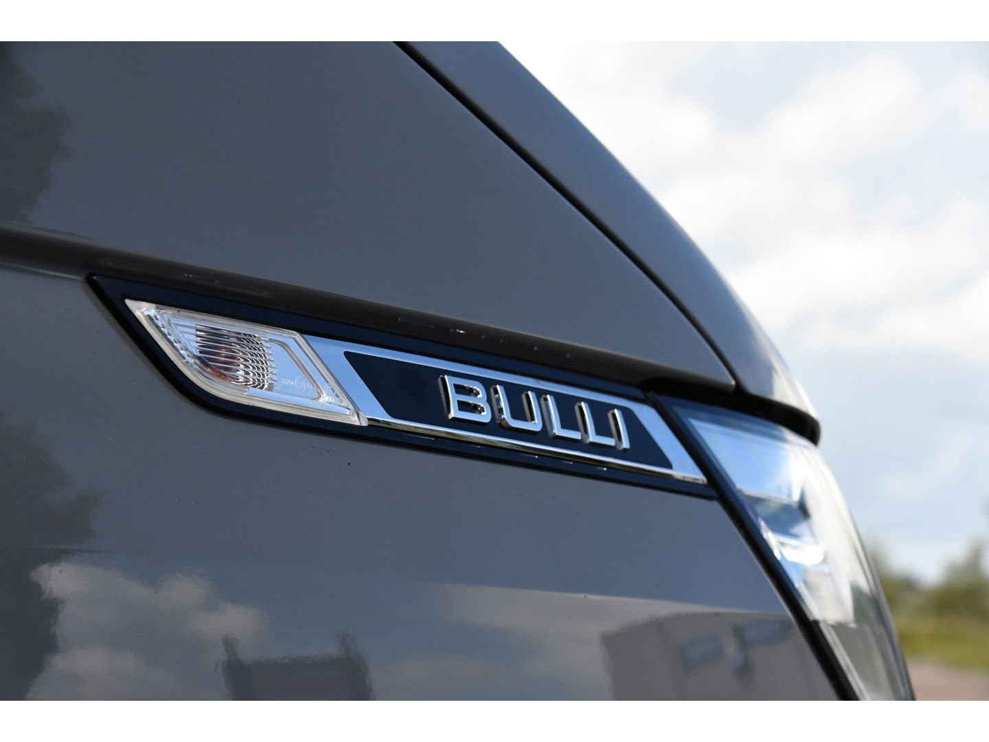 Volkswagen Transporter 2.0 TDI L2H1 Bulli Virtual, Cruise, Carplay, Automaat, Multimedia, Sensoren, 150PK, Trekhaak, LED, UNIEK!