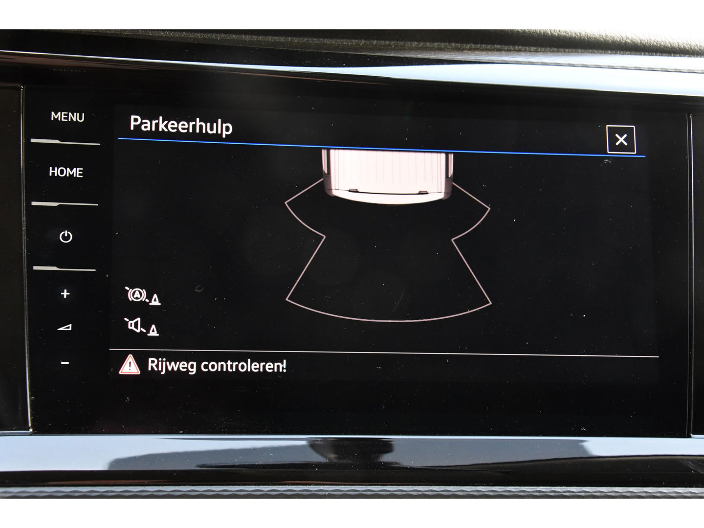 Volkswagen Transporter 2.0 TDI L2H1 Bulli Virtual, Cruise, Carplay, Automaat, Multimedia, Sensoren, 150PK, Trekhaak, LED, UNIEK!