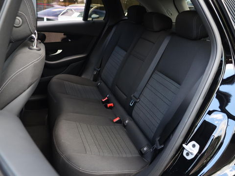 Mercedes-Benz GLC 300e 4MATIC Business Solution