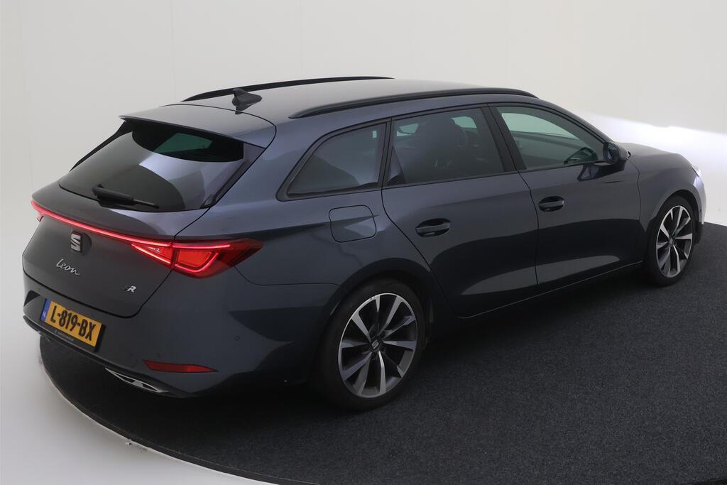 SEAT Leon Sportstourer 1.5 eTSI 150PK Virtual Trekhaak Clima