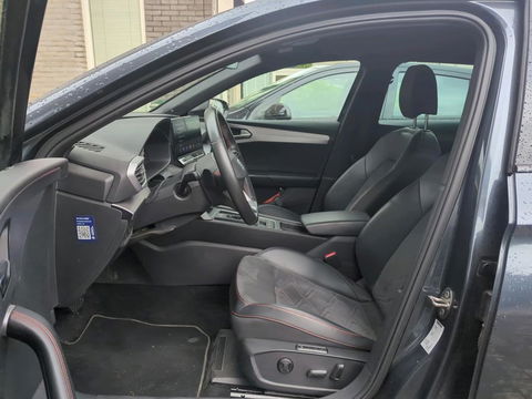 SEAT Leon Sportstourer 1.5 eTSI 150PK Virtual Trekhaak Clima