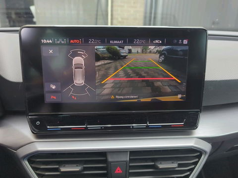 SEAT Leon Sportstourer 1.5 eTSI 150PK Virtual Trekhaak Clima