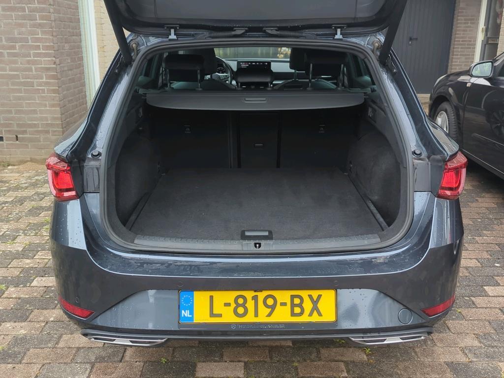 SEAT Leon Sportstourer 1.5 eTSI 150PK Virtual Trekhaak Clima