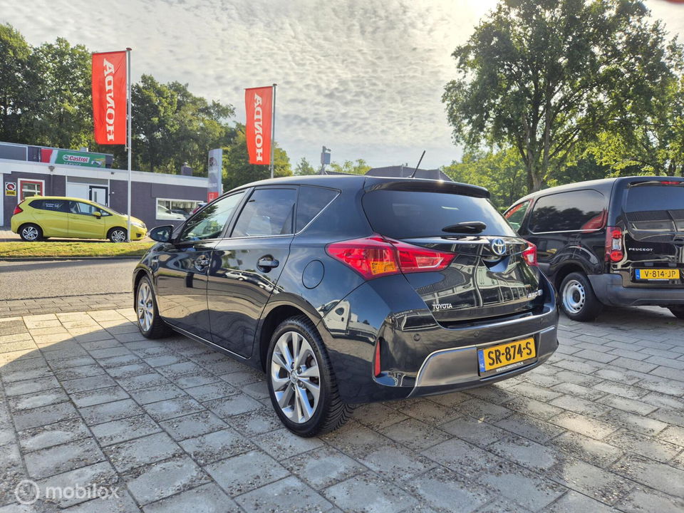 Toyota Auris 1.8 Hybrid Executive, Navi, Camera, Clima, 17''