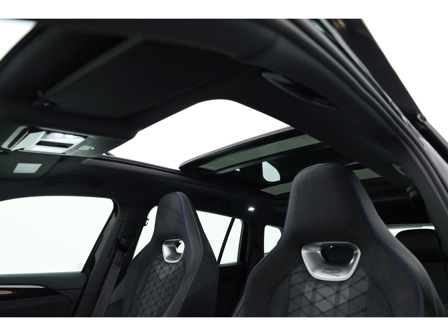 Volkswagen Tayron 1.5 eHybrid R-Line 272pk | Pano | Massage | Adapt. Cruise | Apple CarPlay | Stoel- Stuurverw. | 20''