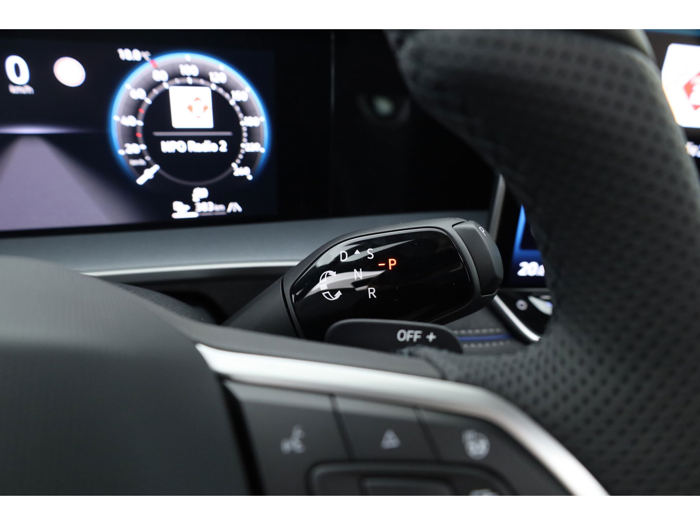 Volkswagen Tayron 1.5 eHybrid R-Line 272pk | Pano | Massage | Adapt. Cruise | Apple CarPlay | Stoel- Stuurverw. | 20''