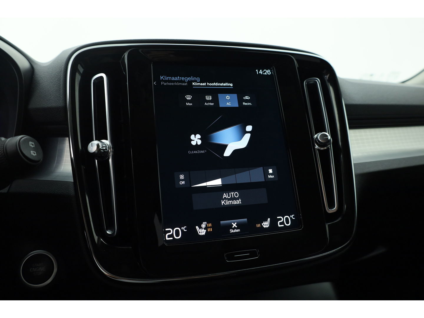 Volvo XC40 T4 Recharge R-Design Expression | Elek. Trekhaak | Pilot Assist | Camera | Stoel- Stuurverw. | Elek. Stoelen