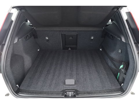 Volvo XC40 T4 Recharge R-Design Expression | Elek. Trekhaak | Pilot Assist | Camera | Stoel- Stuurverw. | Elek. Stoelen