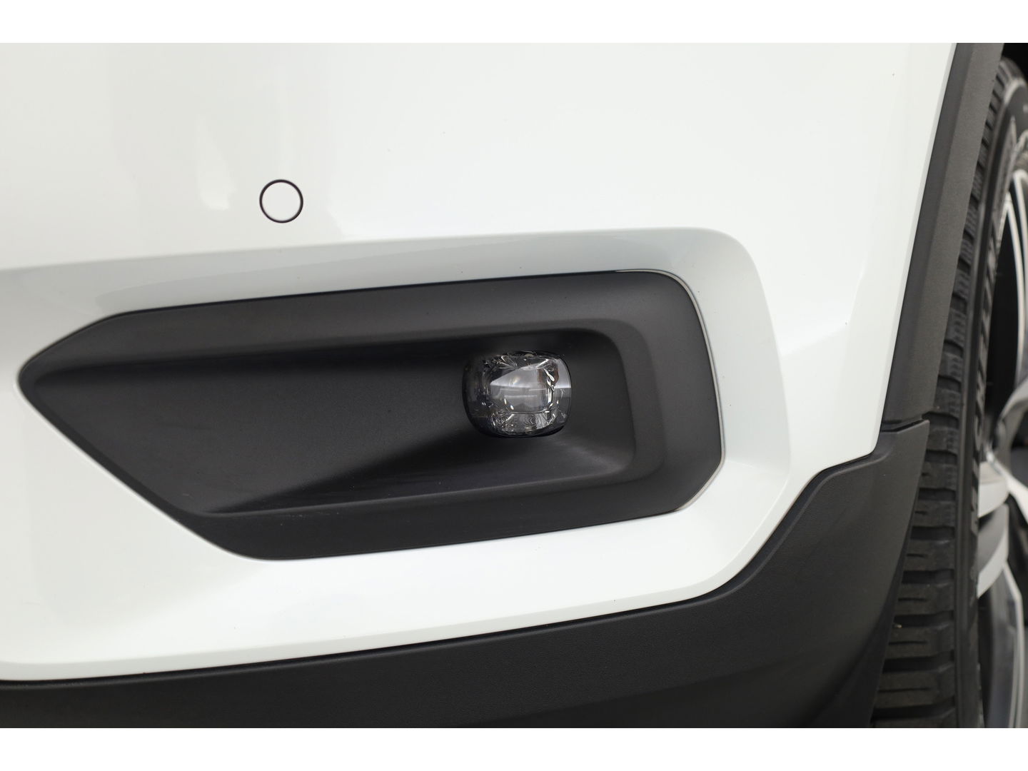 Volvo XC40 T4 Recharge R-Design Expression | Elek. Trekhaak | Pilot Assist | Camera | Stoel- Stuurverw. | Elek. Stoelen