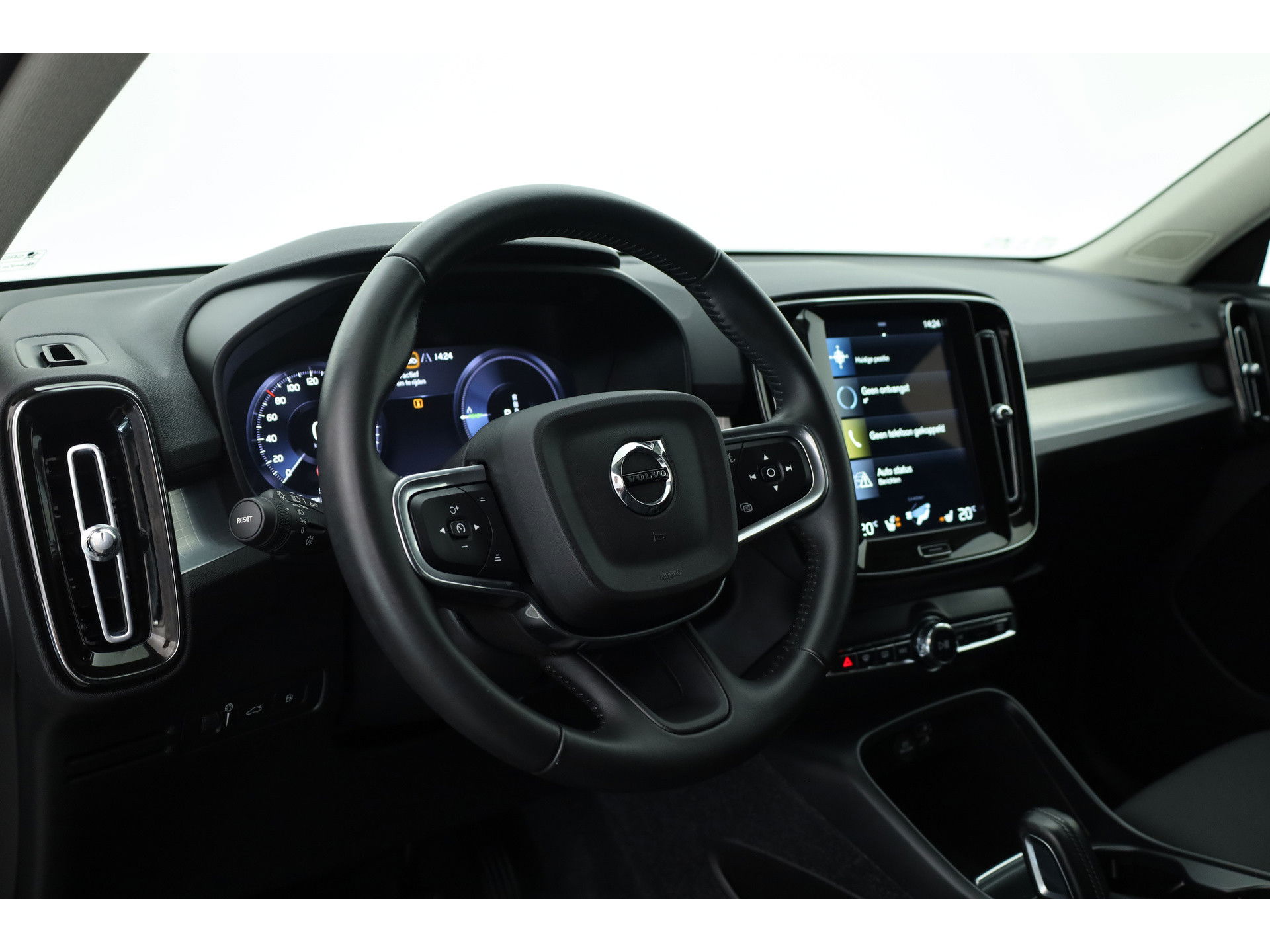 Volvo XC40 T4 Recharge R-Design Expression | Elek. Trekhaak | Pilot Assist | Camera | Stoel- Stuurverw. | Elek. Stoelen