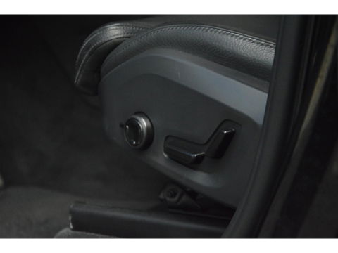 Volvo XC60 T6 Hybride AWD Inscription Long-Range | Pilot-assist | Panoramadak | Harman/Kardon | Camera | Stoel + Stuur verwarmd |