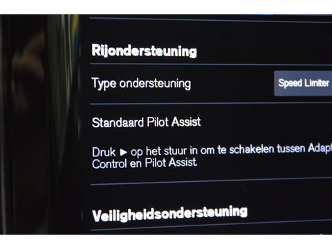 Volvo XC60 T6 Hybride AWD Inscription Long-Range | Pilot-assist | Panoramadak | Harman/Kardon | Camera | Stoel + Stuur verwarmd |