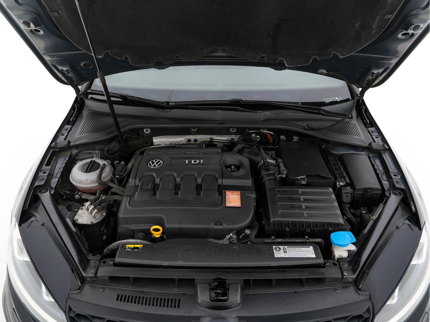 Volkswagen GOLF Variant 2.0 TDI GTD Aut. *PANO | BI-XENON | HEATED-SPORTSEATS | ECC | HEATED-SEATS | PARKPILOT | SHIFT-PADDLES | PRIVACY-GLASS | CRUISE | TOWBAR | 18''ALU*