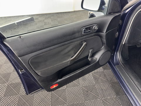Volkswagen Golf 1.4-16V Trendline *SPORT-SEATS | TOWBAR*