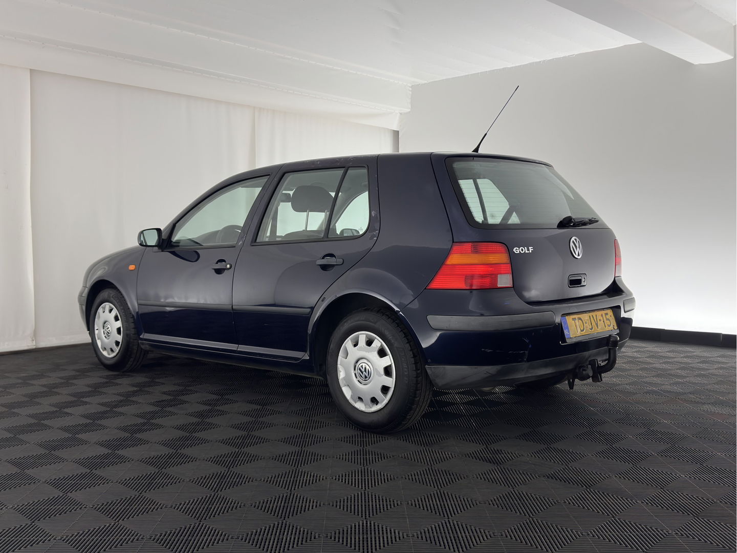 Volkswagen Golf 1.4-16V Trendline *SPORT-SEATS | TOWBAR*