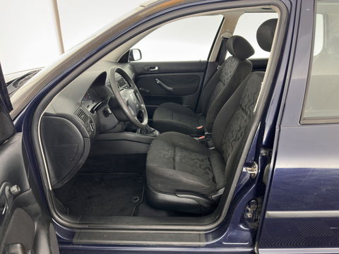 Volkswagen Golf 1.4-16V Trendline *SPORT-SEATS | TOWBAR*