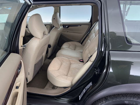 Volvo XC70 2.4D Summum AWD Aut. *LUXURY-LEATHER | ECC | HEATED-COMFORTSEATS | CRUISE | NAVIGATION | TOWBAR | 16''ALU *