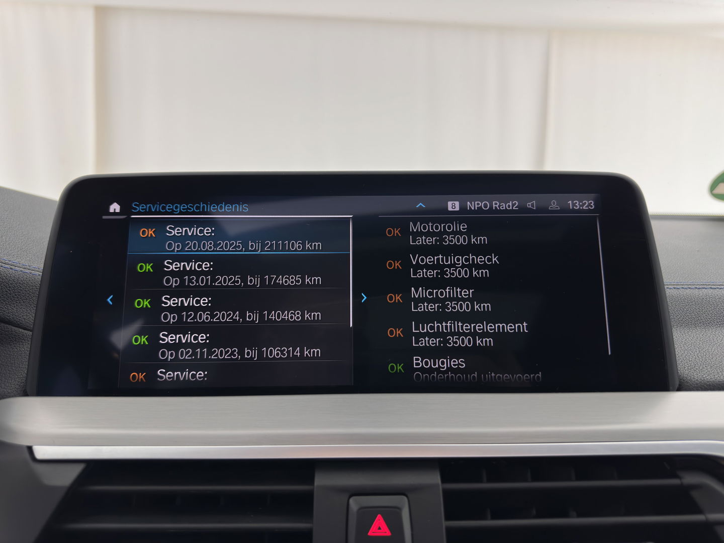BMW X3 xDrive30e M-Sportpack Business Edition Plus (INCL-BTW) *PANO | LUXURY-LEATHER | FULL-LED | DIGI-COCKPIT | HIFI-SOUND | CARPLAY | DAB+ | HEATED-SPORTSEATS | AMBIENT-LIGHT | PRIVACY-GLASS | SHIFT-PADDLES | TOWBAR | 19''ALU*