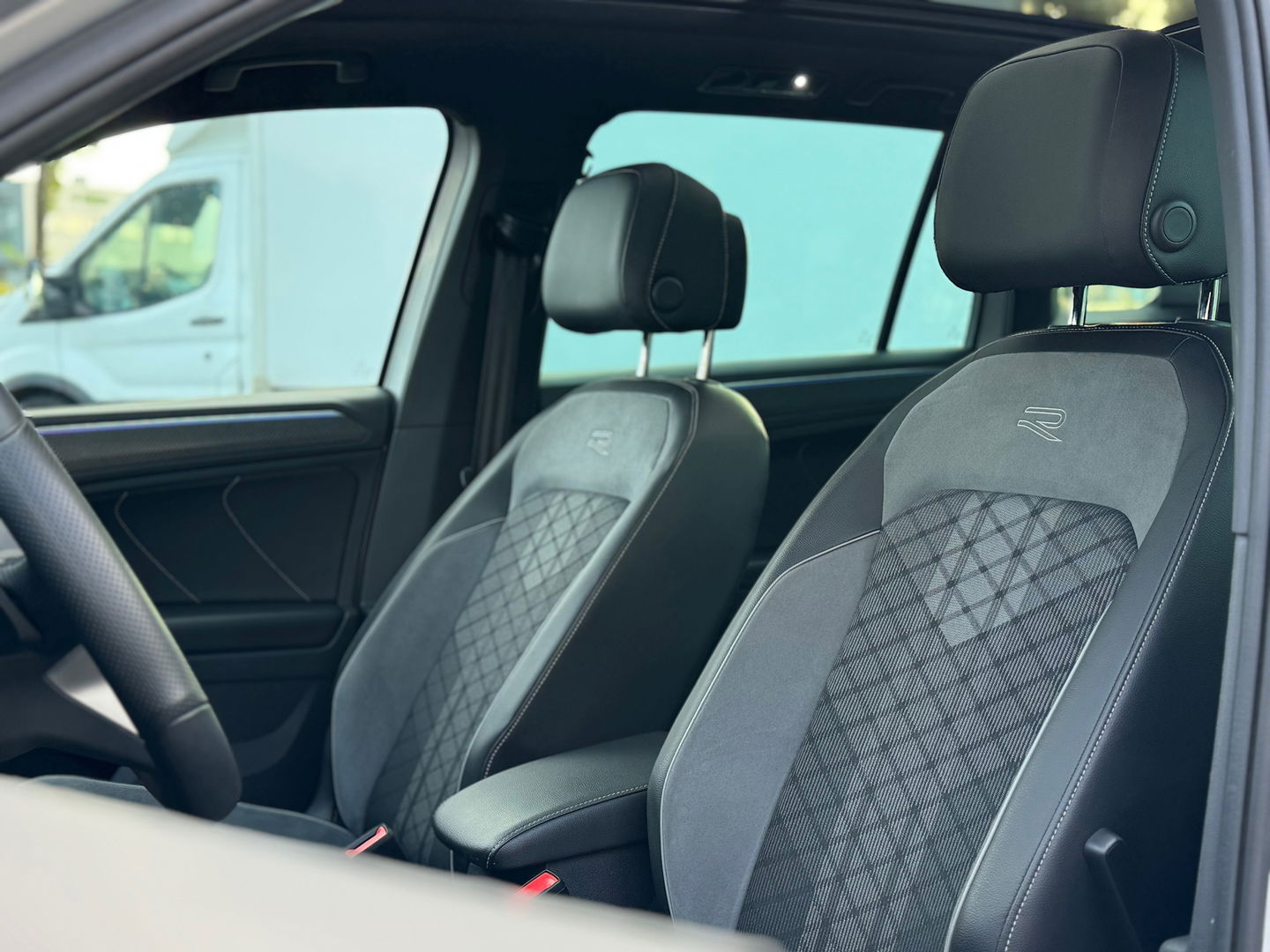 Volkswagen Tiguan 1.4 TSI eHybrid R-Line 245PK|Pano|ACC|Carplay|DCC|Camera