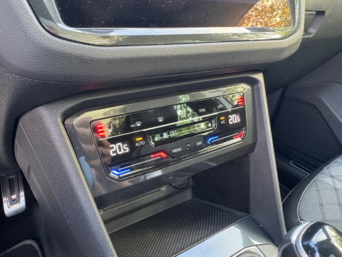 Volkswagen Tiguan 1.4 TSI eHybrid R-Line 245PK|Pano|ACC|Carplay|DCC|Camera