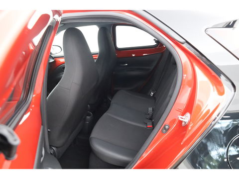 Toyota Aygo X 1.0 VVT-i MT Envy | Navi | Apple CarPlay | Adapt. Cruise | Camera | 18''