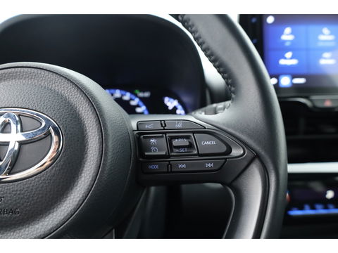 Toyota Yaris Cross 1.5 Hybrid Dynamic | Navi | Camera | Keyless | Adapt. Cruise | Apple CarPlay |