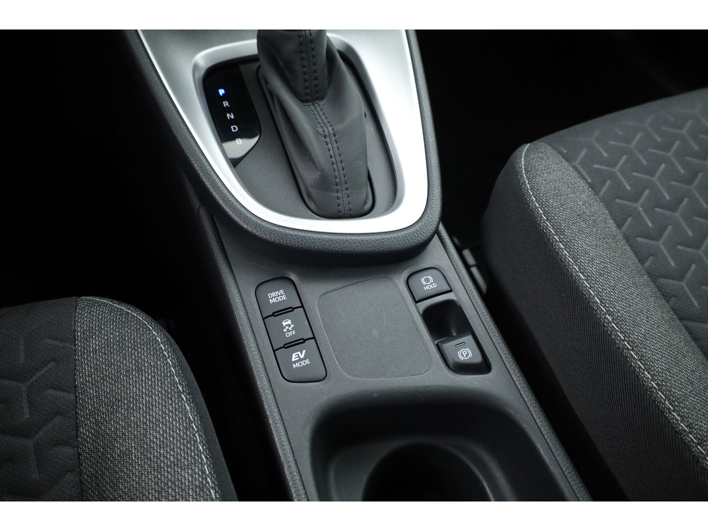 Toyota Yaris Cross 1.5 Hybrid Dynamic | Navi | Camera | Keyless | Adapt. Cruise | Apple CarPlay |