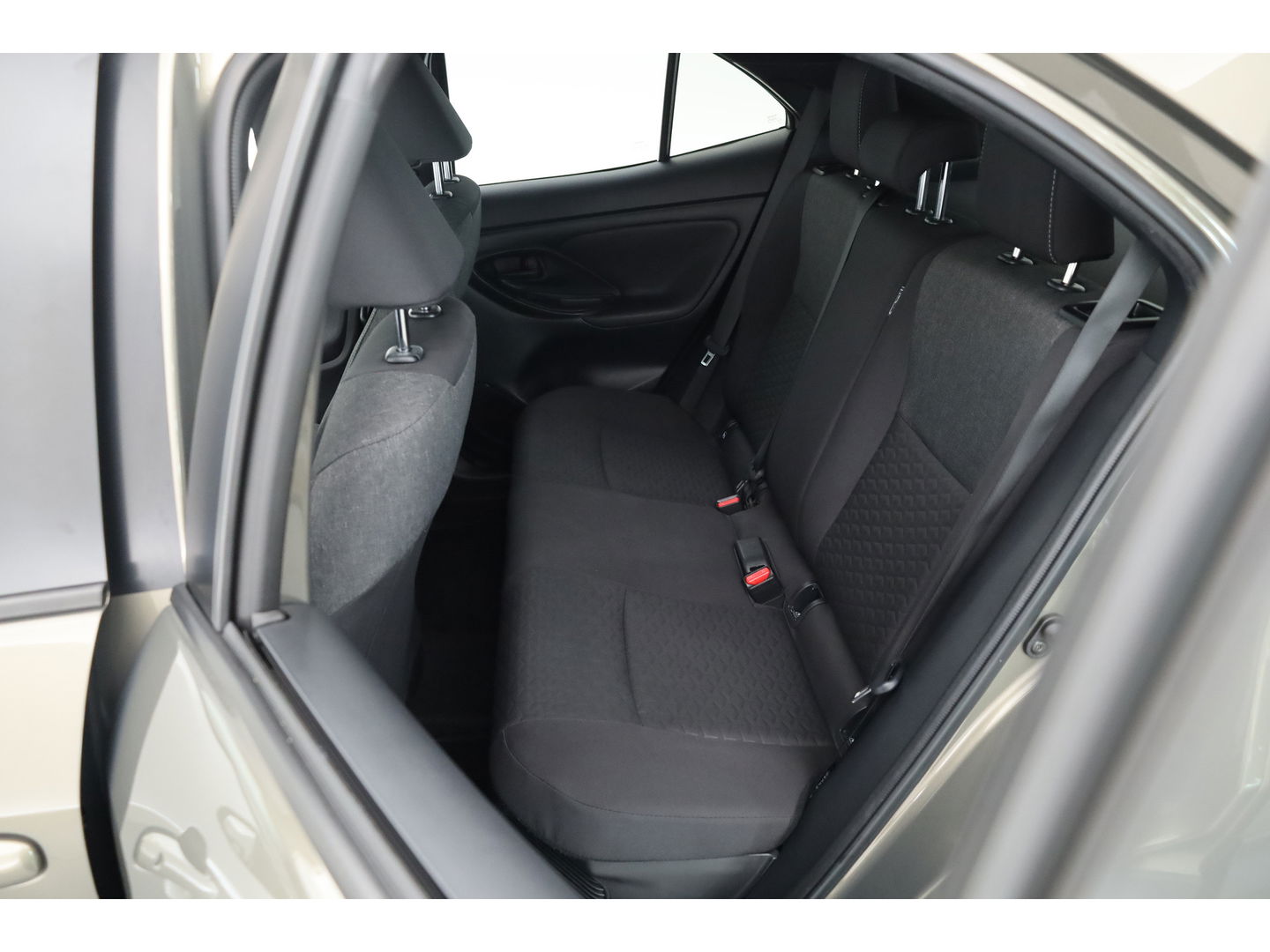 Toyota Yaris Cross 1.5 Hybrid Dynamic | Navi | Camera | Keyless | Adapt. Cruise | Apple CarPlay |