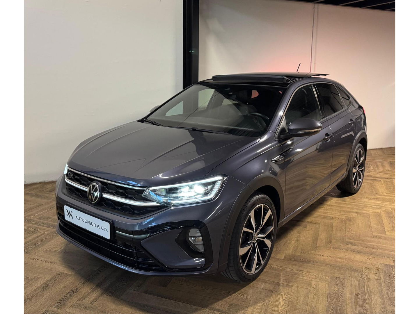 Volkswagen Taigo 1.5 TSI R-Line PANO KEYLESS VOL'