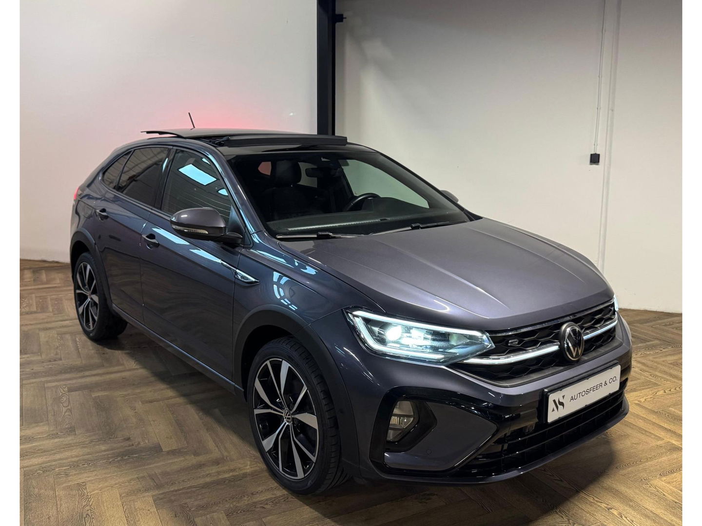 Volkswagen Taigo 1.5 TSI R-Line PANO KEYLESS VOL'