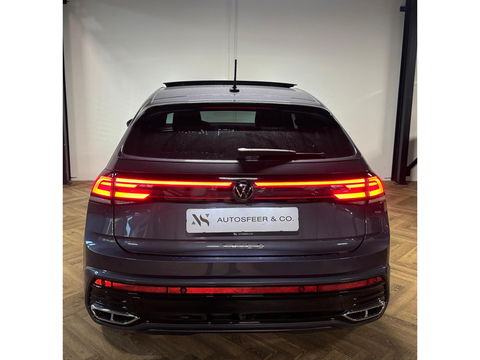 Volkswagen Taigo 1.5 TSI R-Line PANO KEYLESS VOL'
