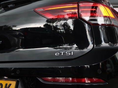 Volkswagen Golf 1.5 eTSI Style DSG 150PK | 17'' | IQ Light | Alcantara | Memory | Camera