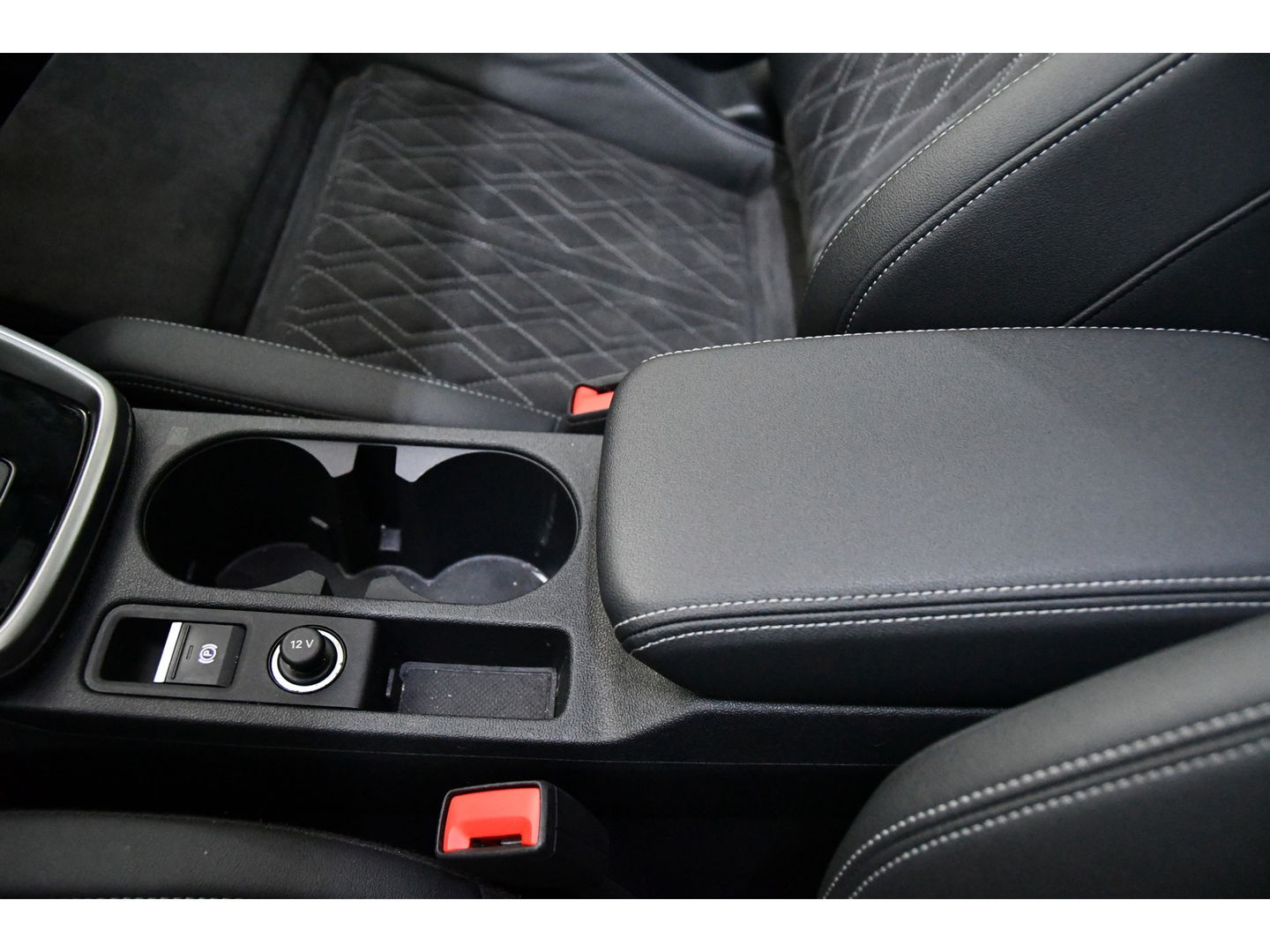 Audi A3 Sportback 40 TFSI e Business S-line, Panoramadak, Applecarplay