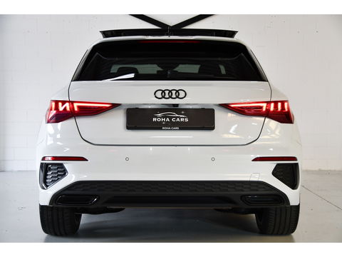 Audi A3 Sportback 40 TFSI e Business S-line, Panoramadak, Applecarplay