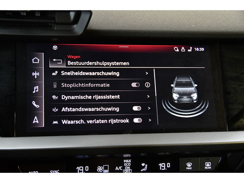 Audi A3 Sportback 40 TFSI e Business S-line, Panoramadak, Applecarplay