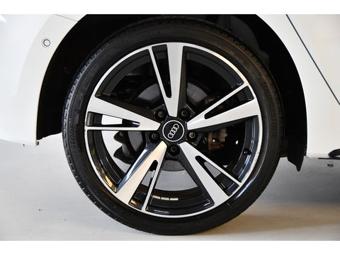 Audi A3 Sportback 40 TFSI e Business S-line, Panoramadak, Applecarplay