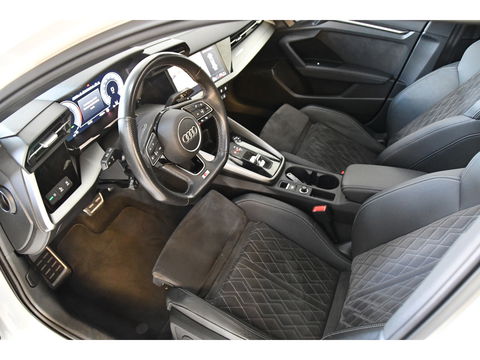 Audi A3 Sportback 40 TFSI e Business S-line, Panoramadak, Applecarplay