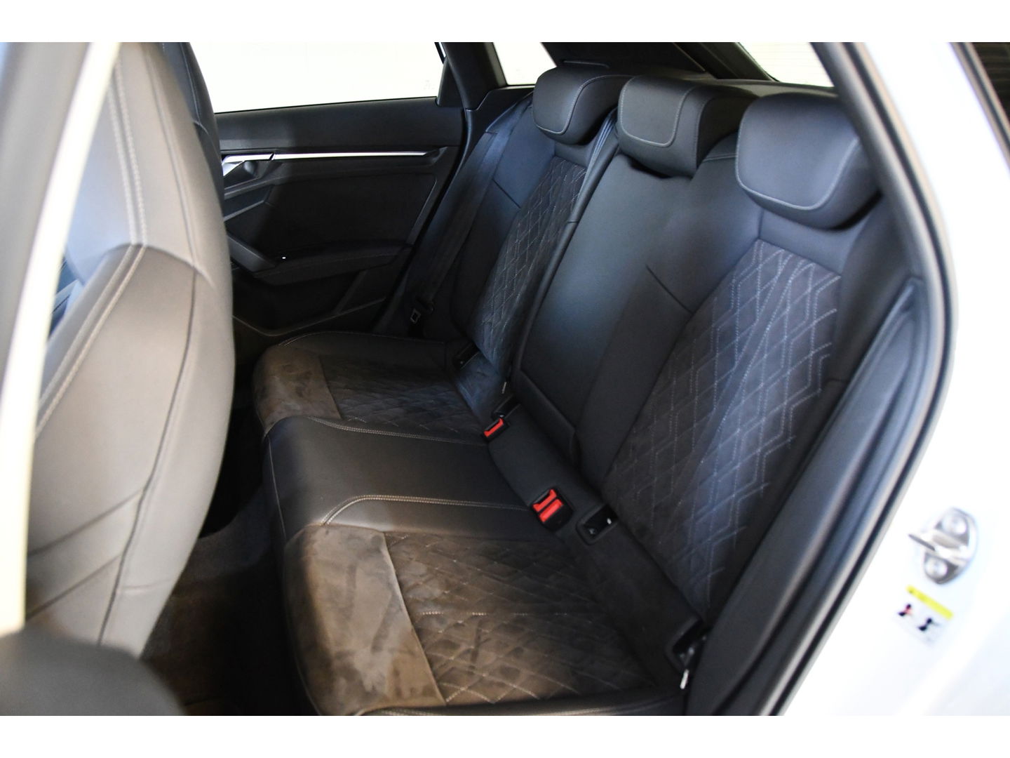 Audi A3 Sportback 40 TFSI e Business S-line, Panoramadak, Applecarplay