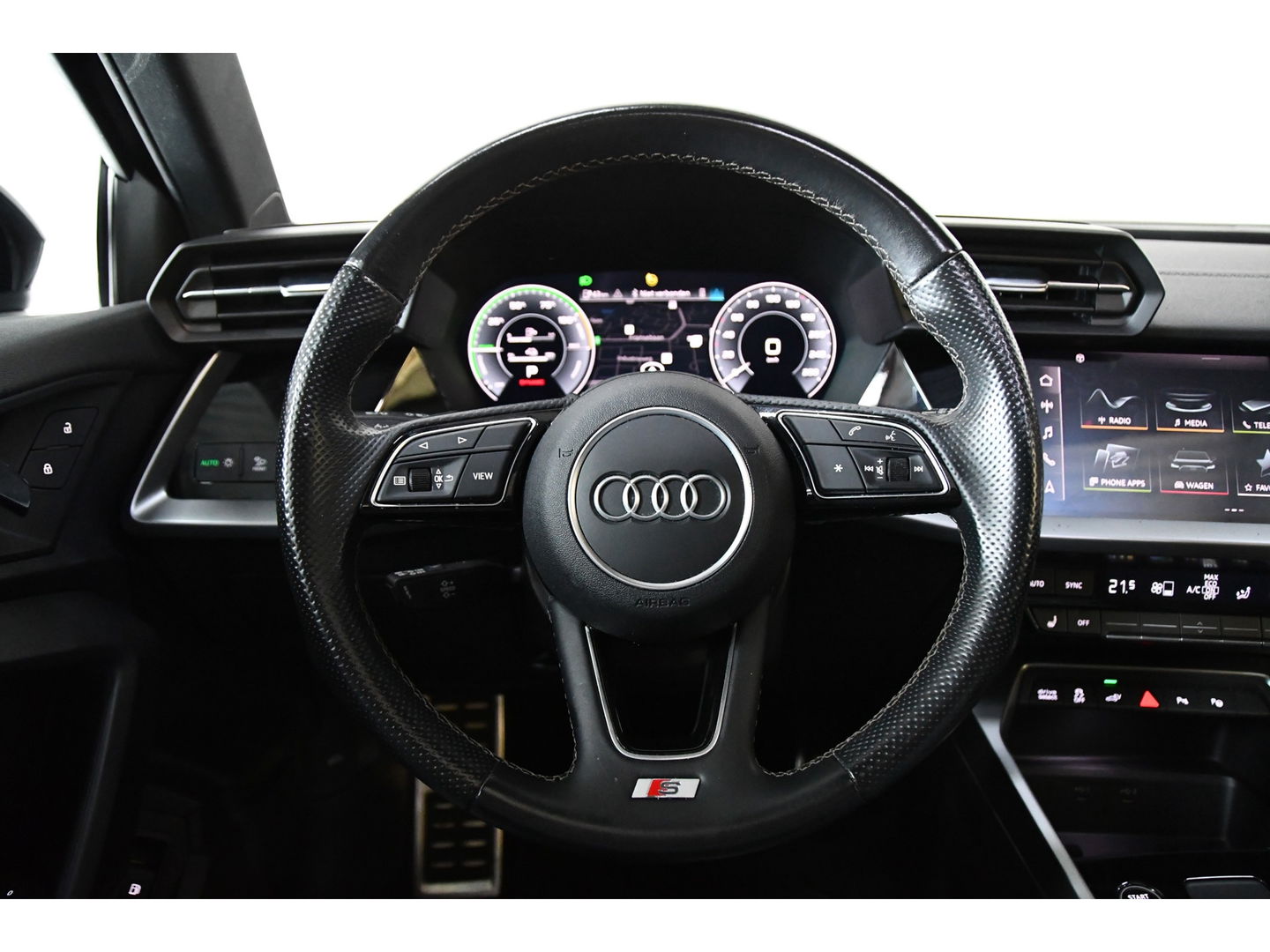 Audi A3 Sportback 40TFSI e Business S-line, Panoramadak, Applecarplay