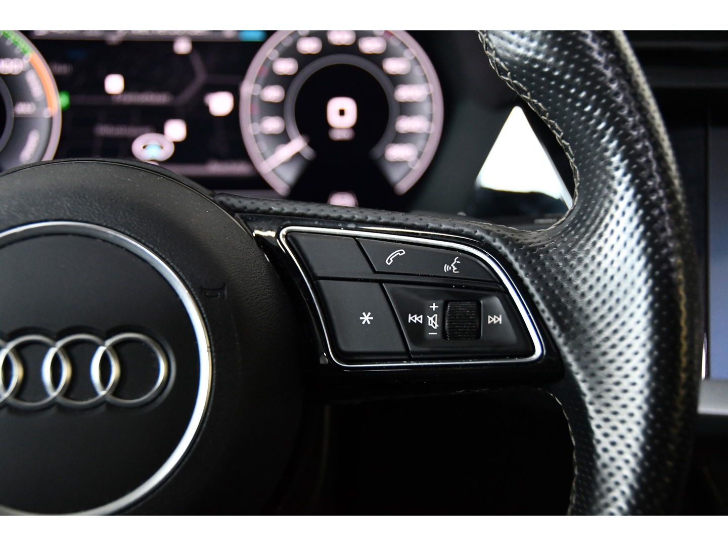 Audi A3 Sportback 40TFSI e Business S-line, Panoramadak, Applecarplay