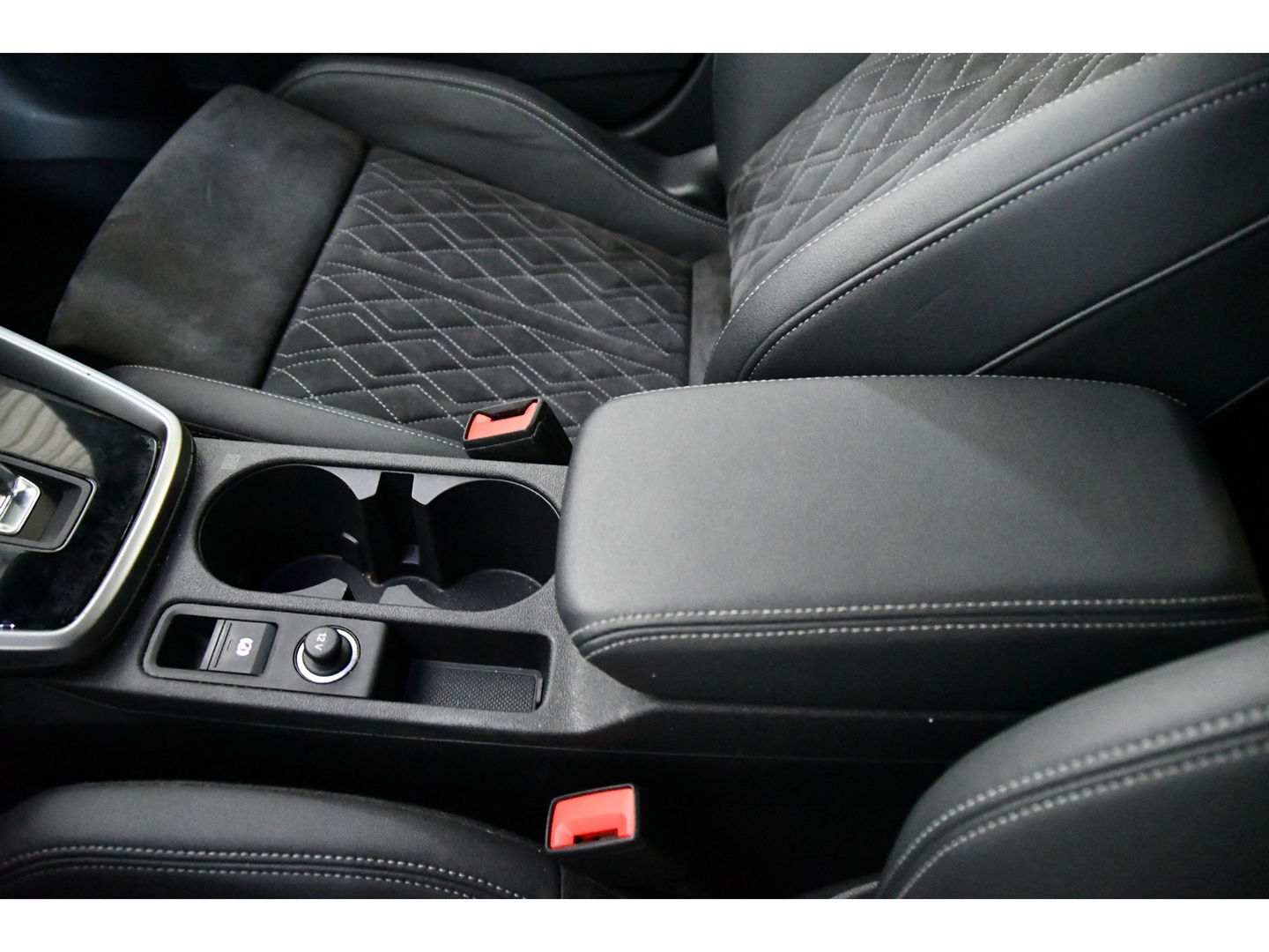 Audi A3 Sportback 40TFSI e Business S-line, Panoramadak, Applecarplay