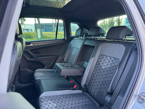 Volkswagen Tiguan 1.4 TSI eHybrid R-Line 245PK|Pano|ACC|Carplay|DCC|Camera
