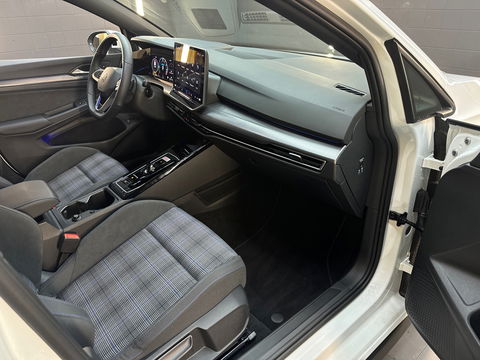 Volkswagen Golf 1.5 eHybrid GTE Keyless|HuD|360Cam|IQ|Sfeer