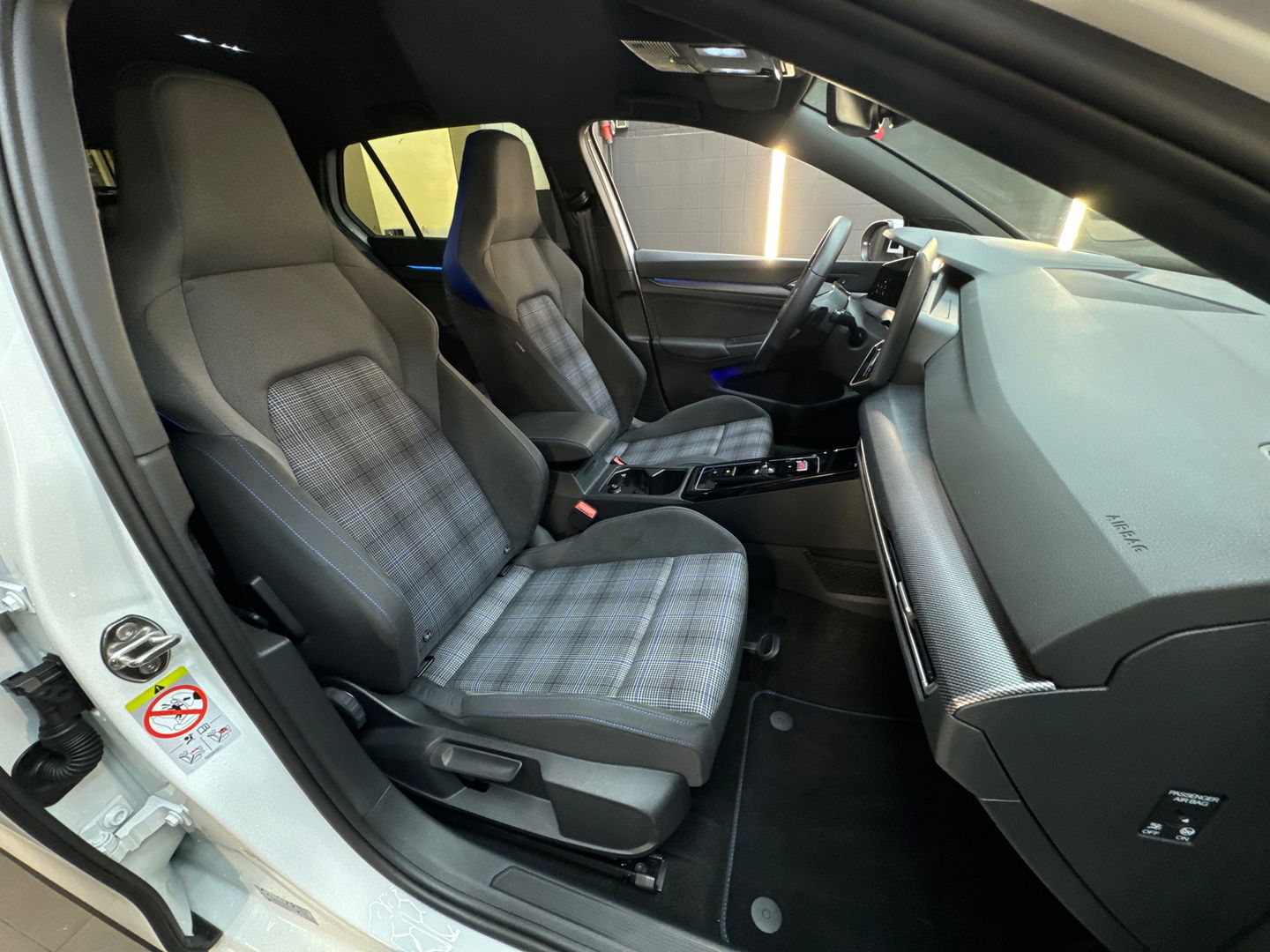 Volkswagen Golf 1.5 eHybrid GTE Keyless|HuD|360Cam|IQ|Sfeer