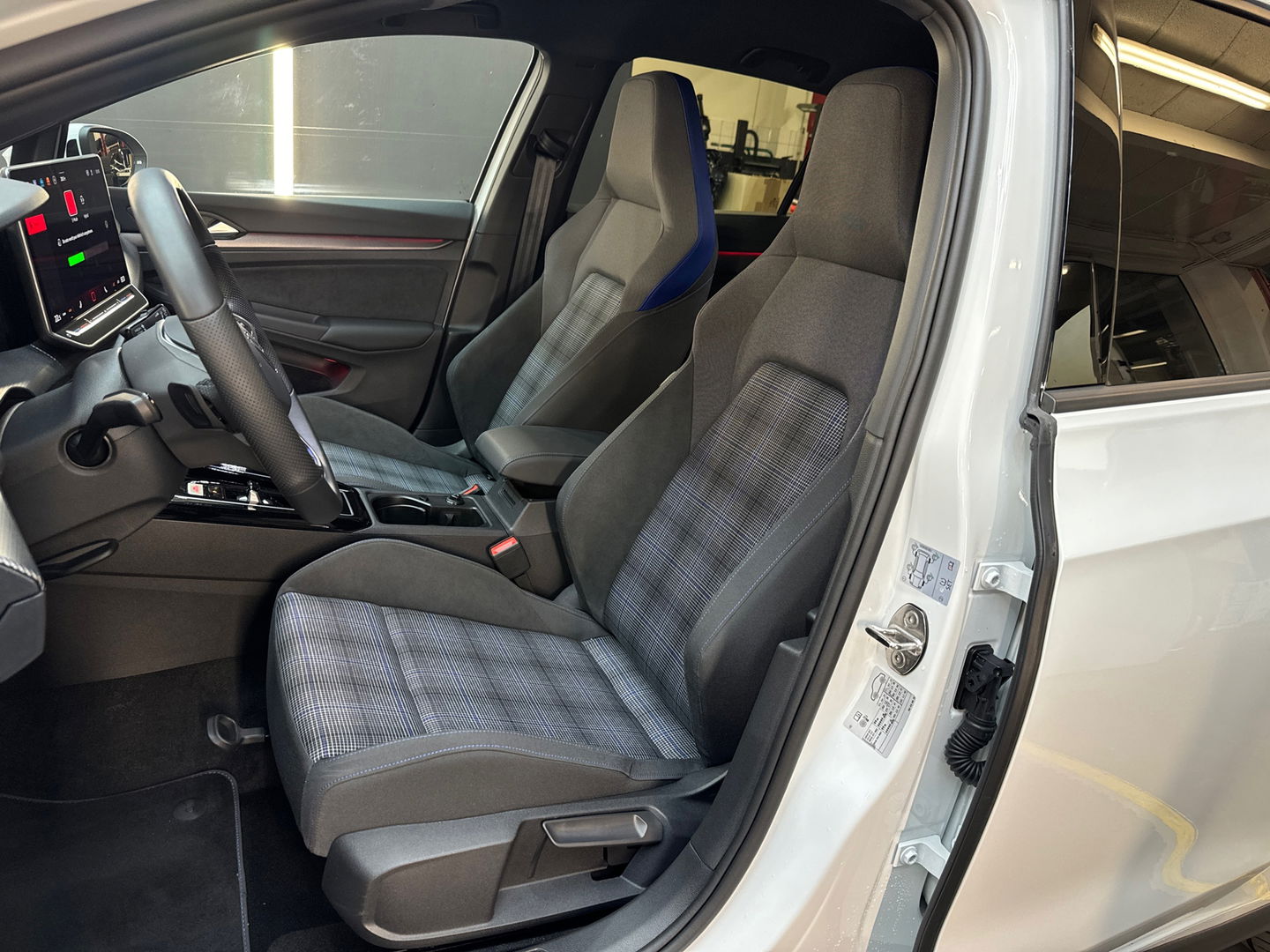 Volkswagen Golf 1.5 eHybrid GTE Keyless|HuD|360Cam|IQ|Sfeer