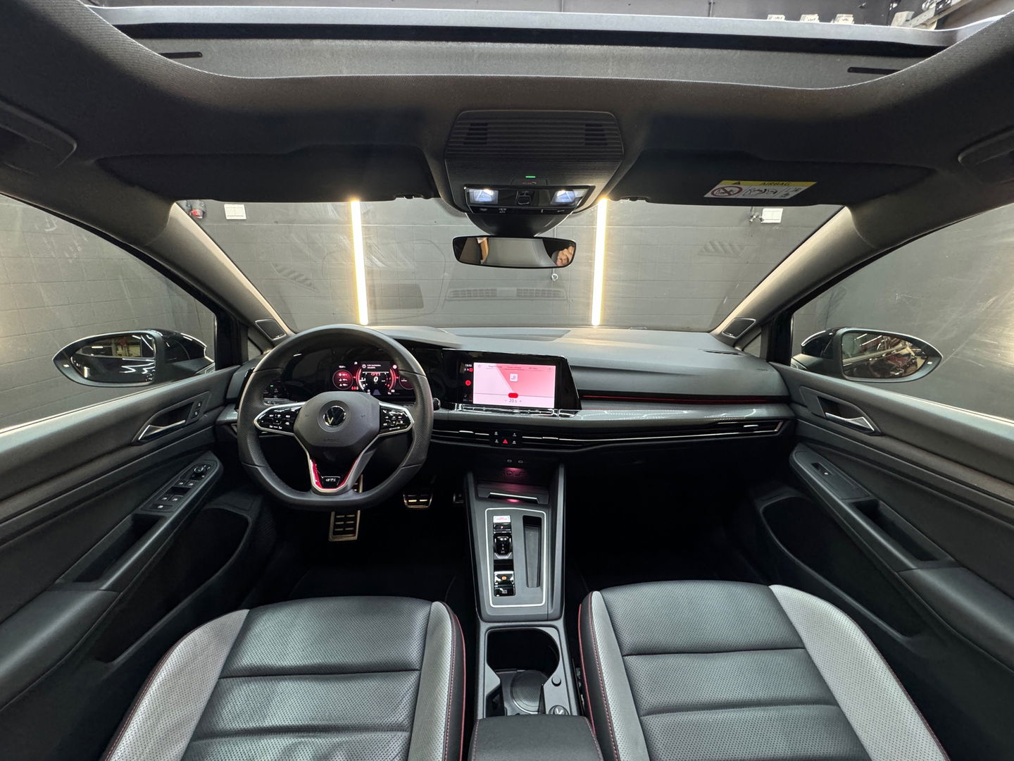 Volkswagen Golf 2.0 TSI GTI Pano|IQ|HuD|H/K|Memory|Trekhaak