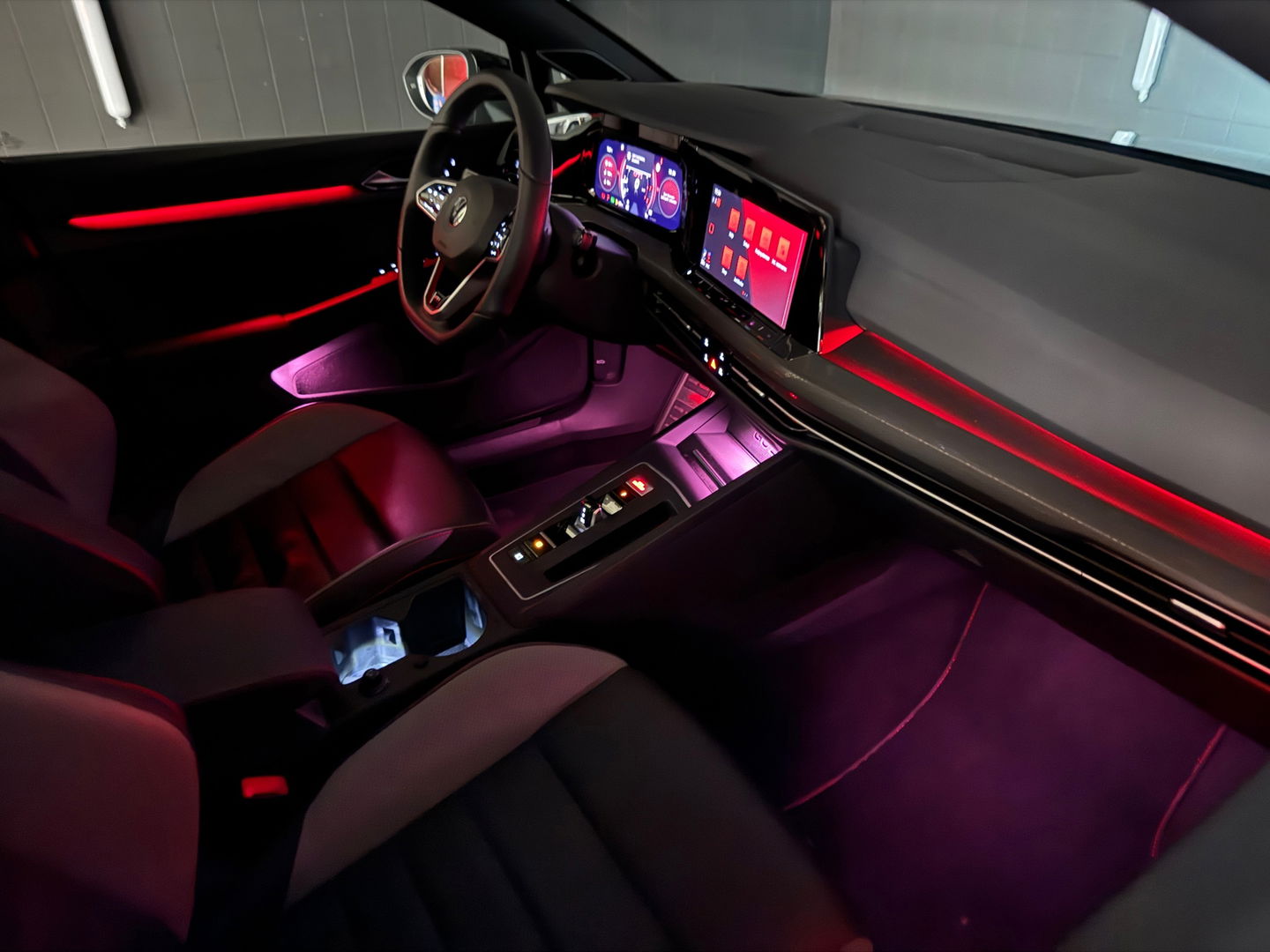 Volkswagen Golf 2.0 TSI GTI Pano|IQ|HuD|H/K|Memory|Trekhaak