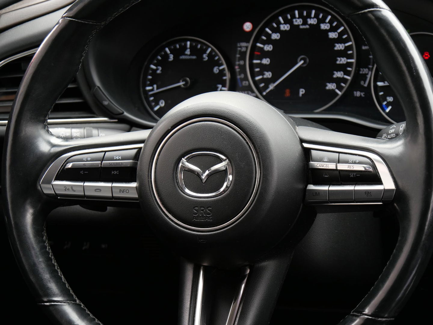 Mazda CX-30 2.0 180PK LUXURY/ LEER/ BOSE/ HEAD-UP/ AFN. TREKHAAK/ NL-AUTO EERSTE EIGENAAR