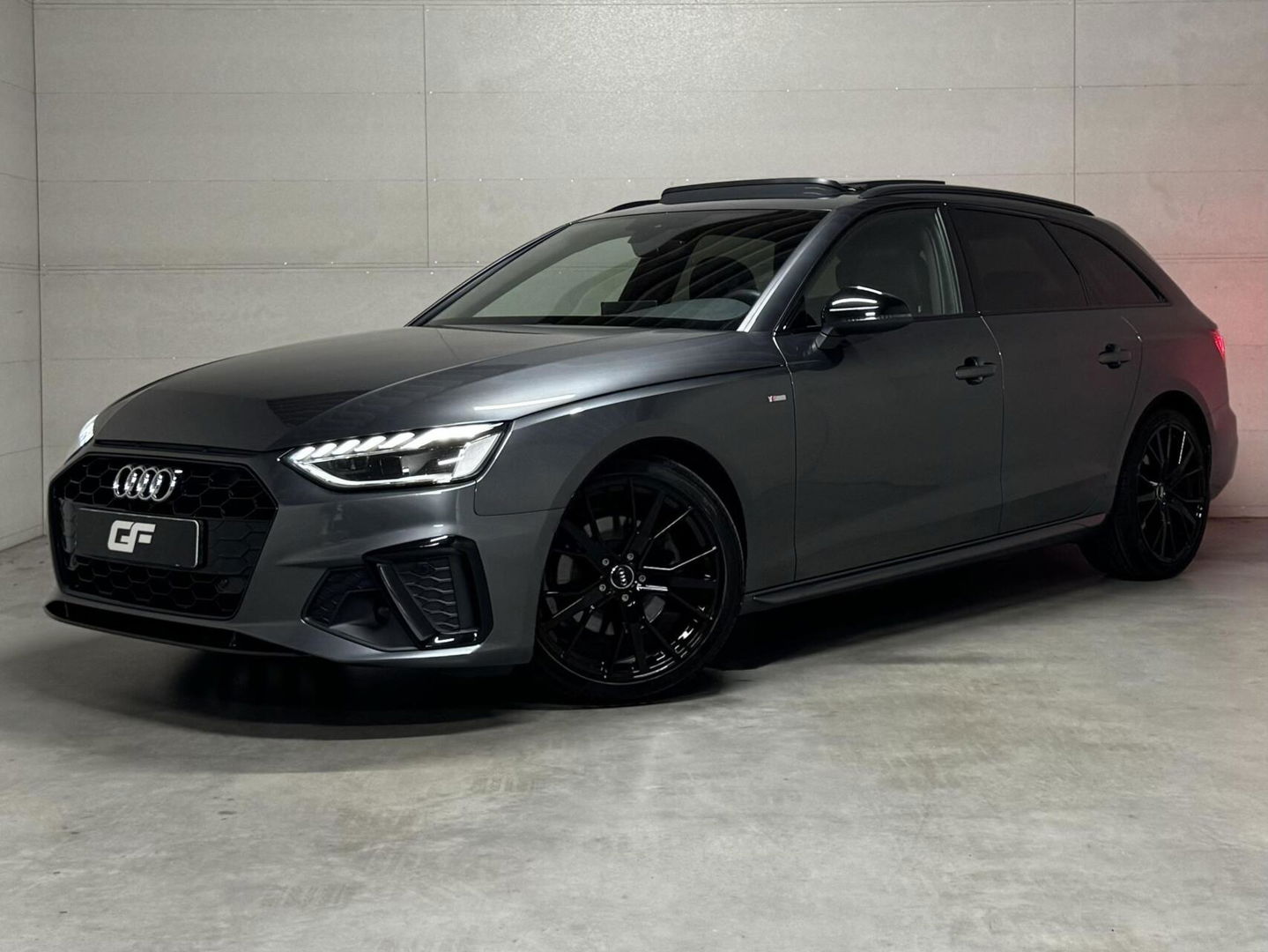 Audi A4 Avant 35 TFSI S-Line Black Edition Pano Virtual Sfeer NAP