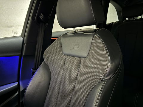 Audi A4 Avant 35 TFSI S-Line Black Edition Pano Virtual Sfeer NAP